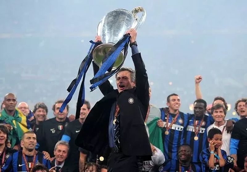 Đỉnh cao của Jose Mourinho - cú ăn ba lịch sử cùng Inter Milan