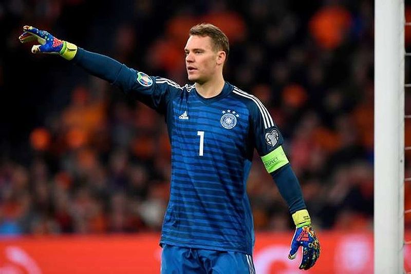 Manuel Neuer - Thủ môn hiện đại